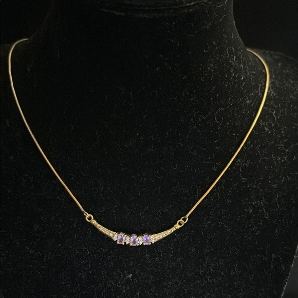 Elegant Gold Necklace with Purple Amethyst Accents - Picture 4 of 8